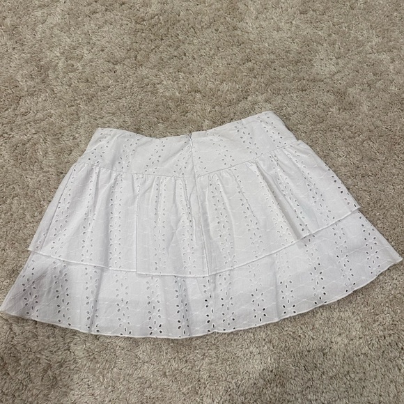 Pac Sun Size Medium White Lace Layered Skirt - Picture 2 of 4